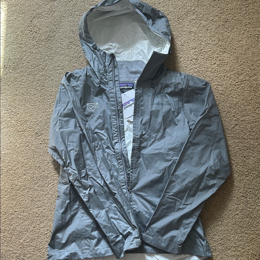 Patagonia Light Gray Hooded rain jacket